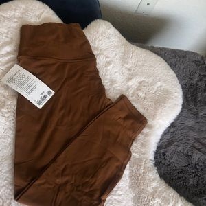 NWT Lululemon 28” Align Leggings Butternut Brown